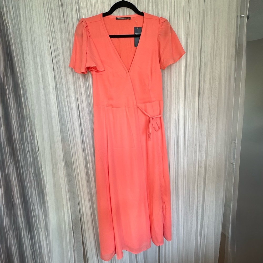 NWT Abercrombie & Fitch Coral Wrap Midi Dress Women’s Small Feminine - Picture 6 of 16